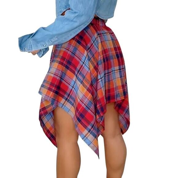 Cha Cha Cha—-An Oh Soooo Cute Asymmetrical Plaid Skirt in Red ❤️ & Blue 💙 - Picture 2 of 7